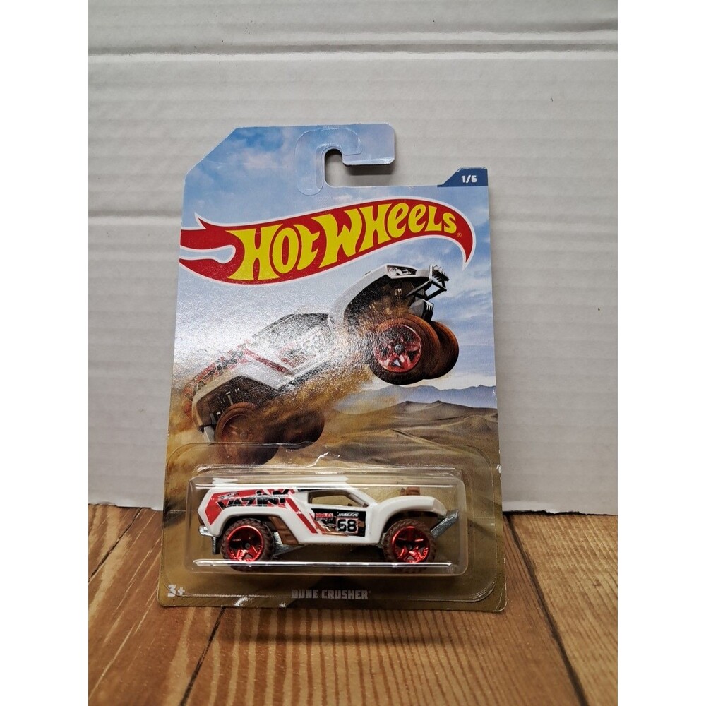 2019 Hot Wheels  Off-Road Baja Trucks 1/6 DUNE CRUSHER White w/Red
